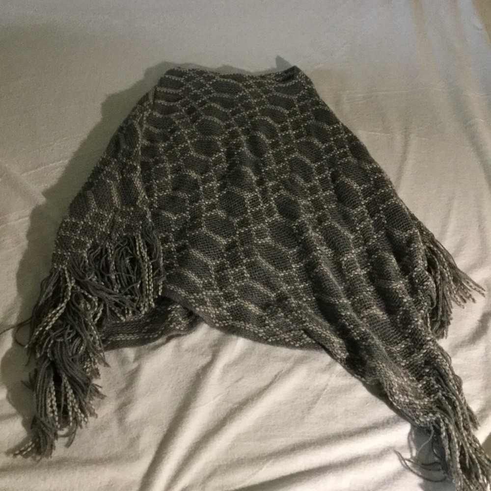Super cute, comfortable shawl..must have!
